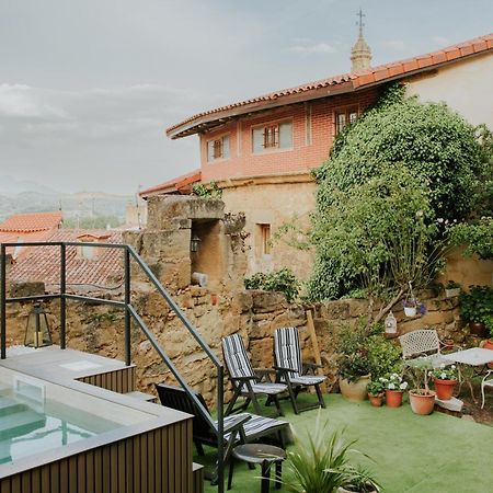Hospederia Senorio De Brinas Hotel ภายนอก รูปภาพ
